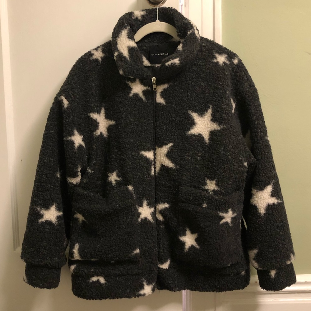 Olivaceous fuzzy Sherpa jacket